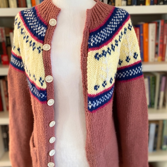 Vintage Knit Cardigan | Dusty Pink & Cream Fair Isle | S | Button Front - Picture 2 of 7